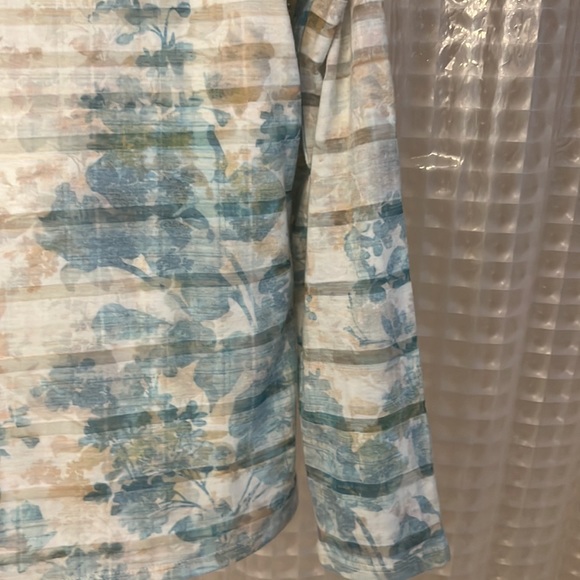 Pretty long sleeved top - Picture 5 of 8